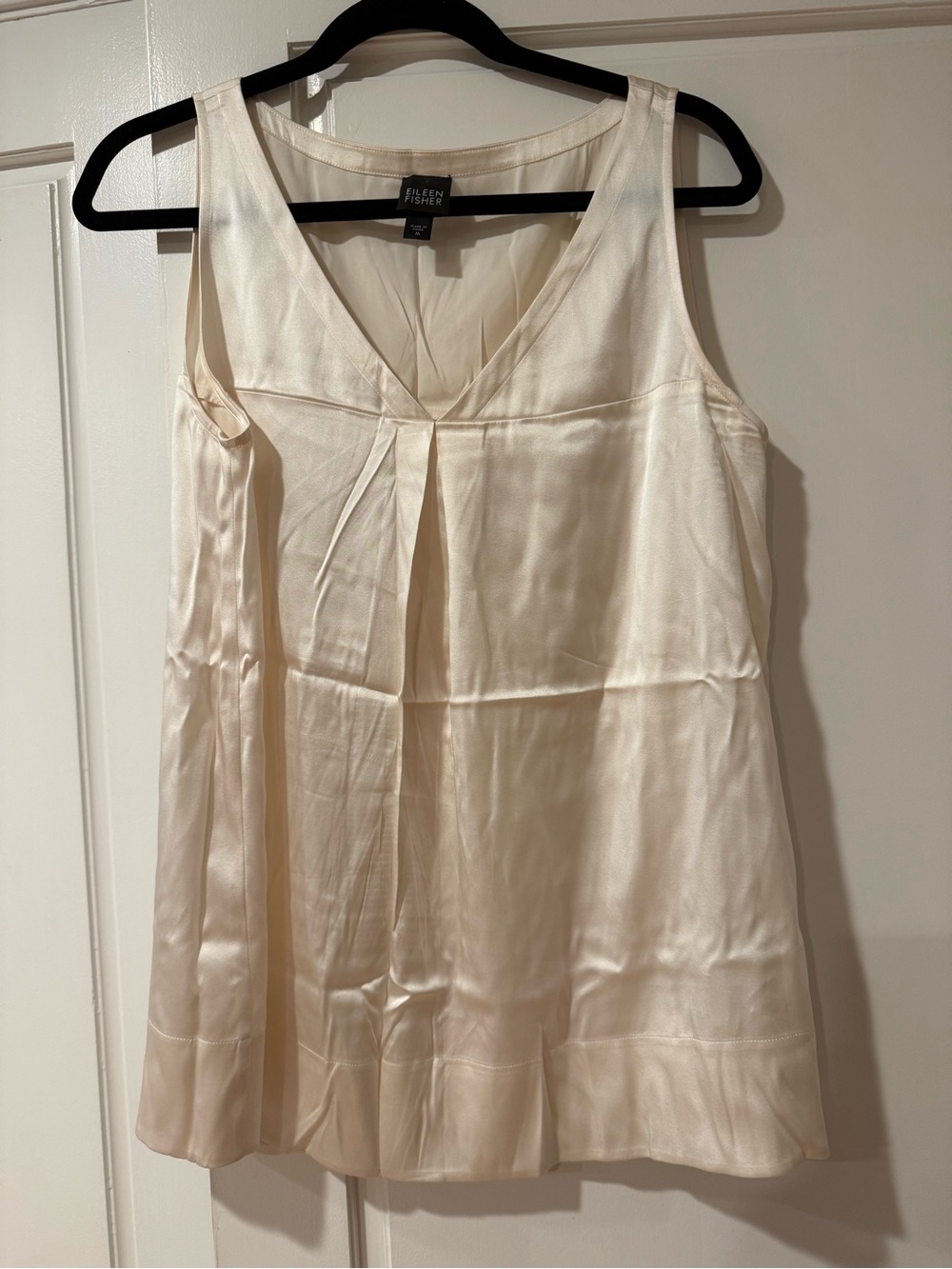 EILEEN FISHER Silk V-Neck Sleeveless tank - Ivory
